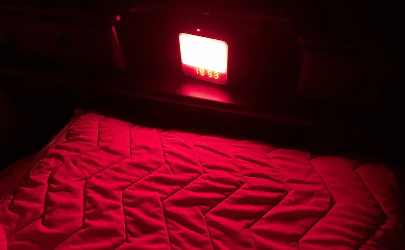 トトノエライトの赤色LED